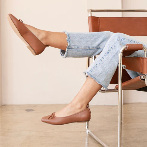 Women's flats from Kelsi Dagger BK - Comfortable and chic footwear for everyday wear.