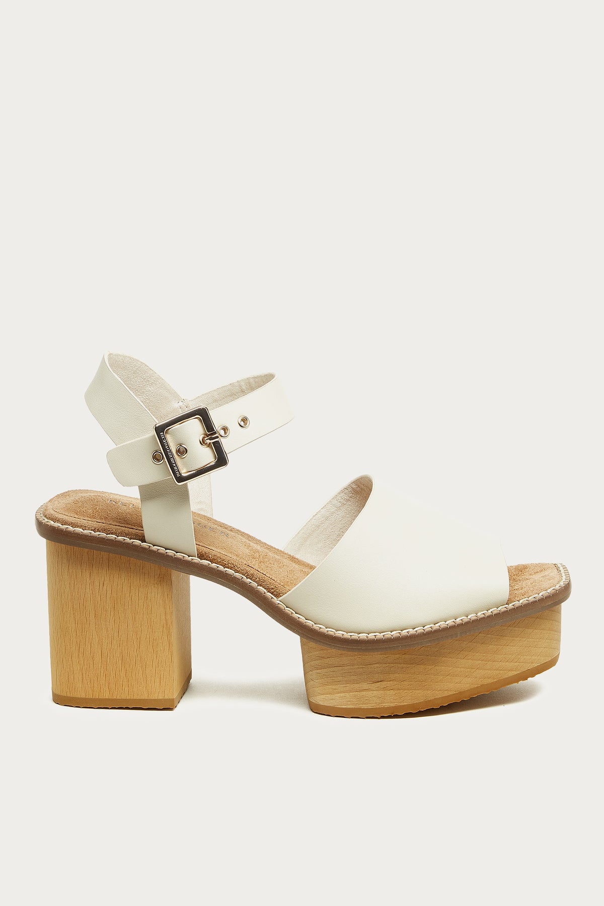 Groove Shell Platform Sandals